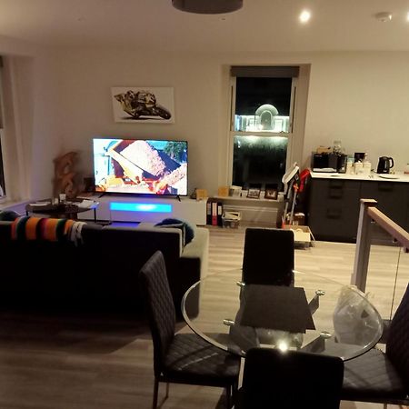 Glorious Duplex Holiday Apartment By The Sea Bognor Regis Exterior foto